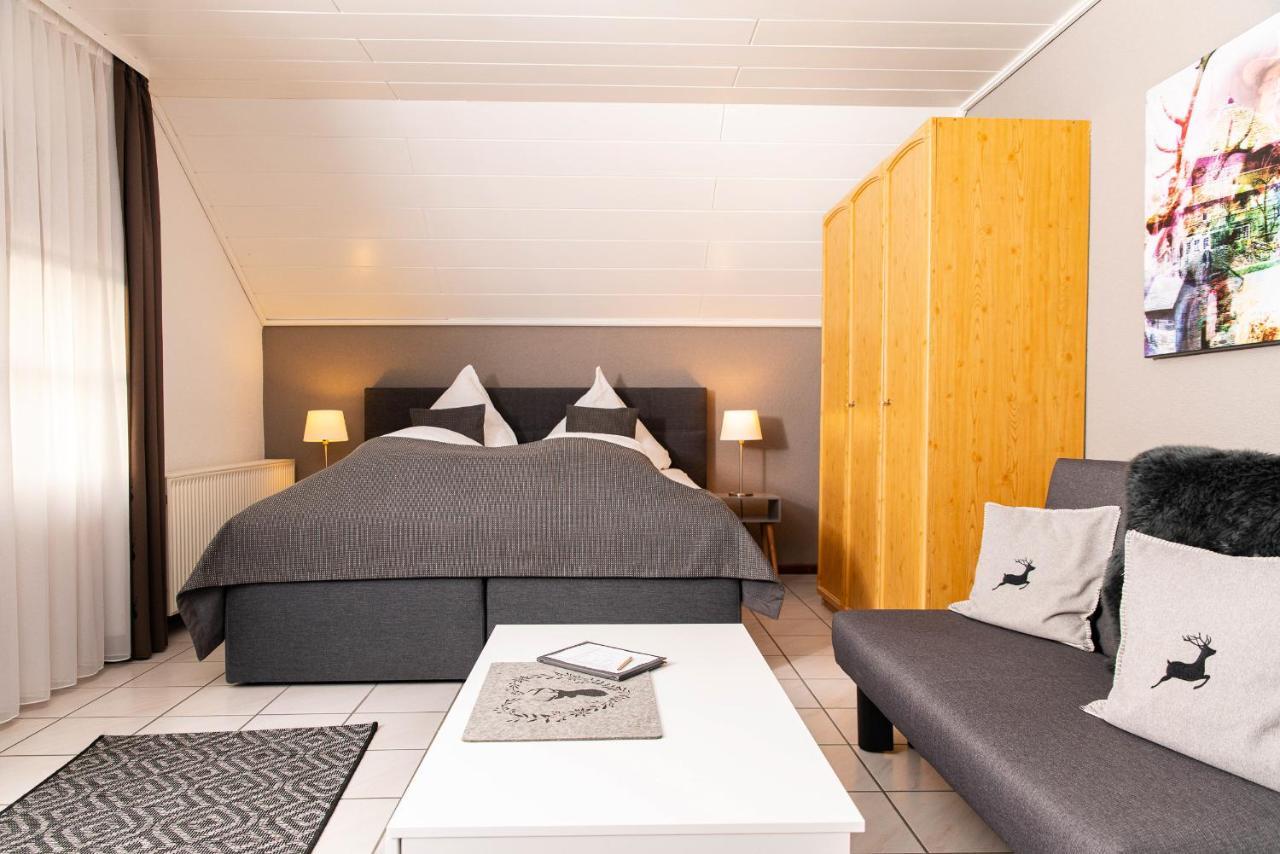 Genusshotel Hirschen - Erholung Im Gruenen Sallneck Bagian luar foto