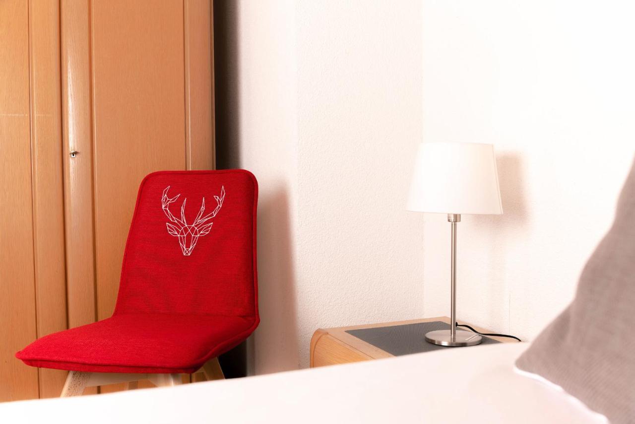 Genusshotel Hirschen - Erholung Im Gruenen Sallneck Bagian luar foto